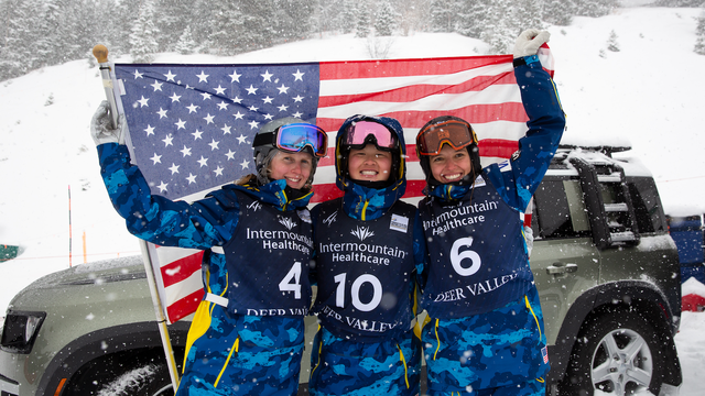 Hannah Soar, Kai Owens and Tess Johnson swept the Deer Valley DM podium for the USA © US Ski & Snowboard