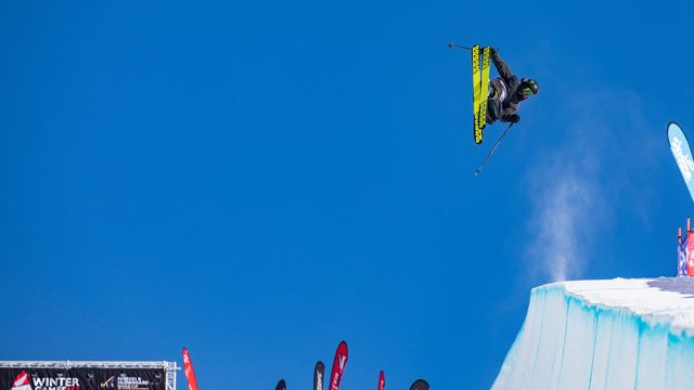 Birk Irving on his way to a win in Cardrona © Neil Kerr/Winter Games NZ