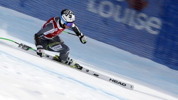 Lie tops the downhill training in Lake Louise