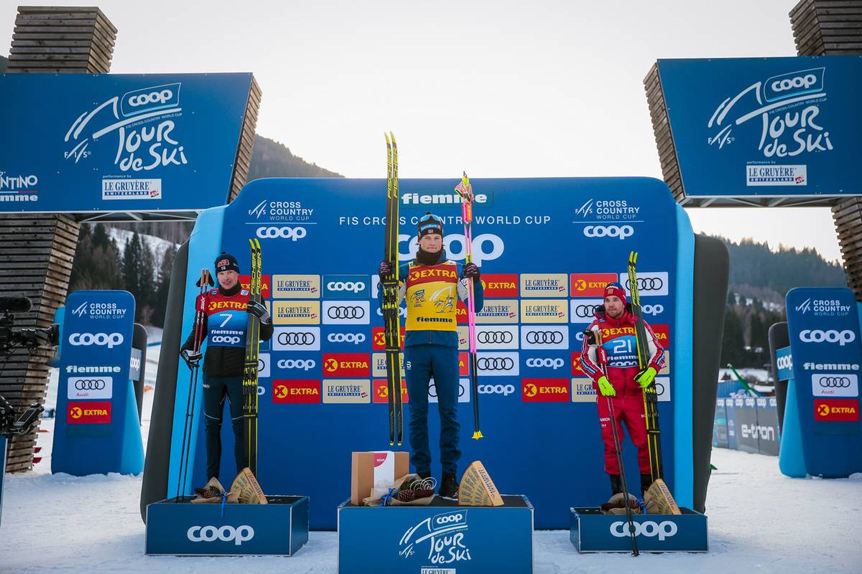 03.01.2022, Val di Fiemme, Italy (ITA):
Iivo Niskanen (FIN), Johannes Hoesflot Klaebo (NOR), Alexey Chervotkin (RUS), (l-r) - FIS world cup cross-country, tour de ski, mass men, Val di Fiemme (ITA). www.nordicfocus.com. © Modica/NordicFocus. Every downloaded picture is fee-liable.