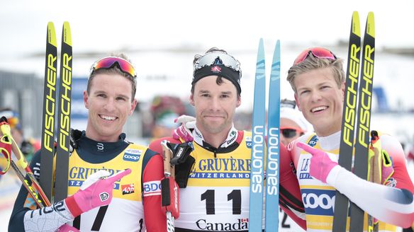 Klæbo, Harvey and Toenseth take 15km C podium