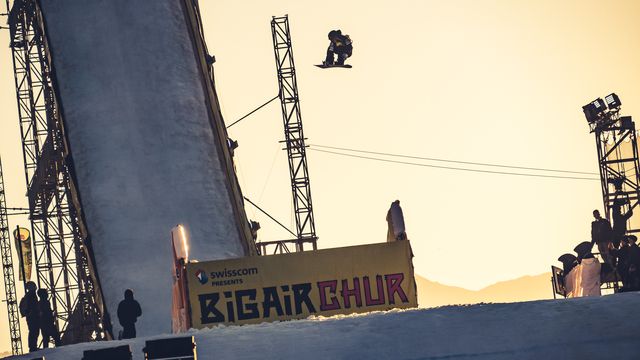 Hiroaki Kunitake (JPN) at the Big Air Chur (SUI) © Kielpinski/FIS Snowboard