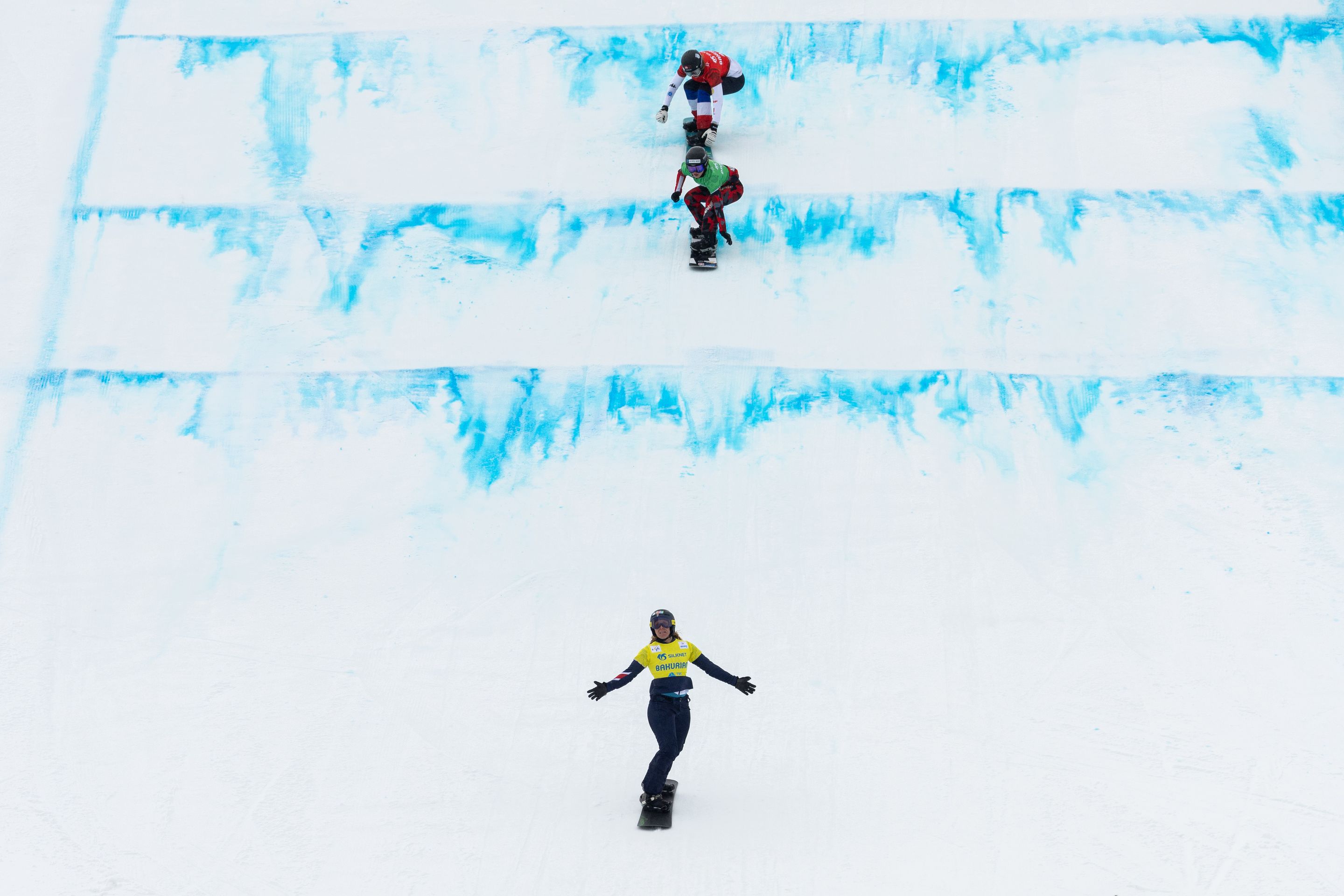 Bankes leads GBR to glory in mixed team event at Les Deux Alpes