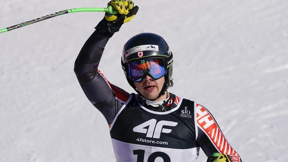 Crawford stuns Courchevel to grab super-G gold