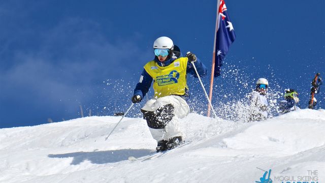 Jakara Anthony (AUS) during the first training day at Toppa's Dream course in Perisher © The Mogul Skiing Academy