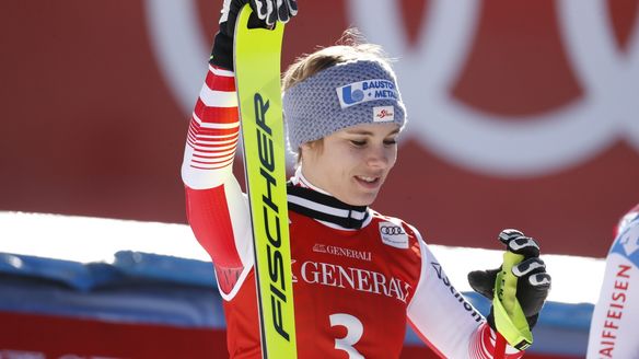 Nici Schmidhofer celebrates her comeback on snow