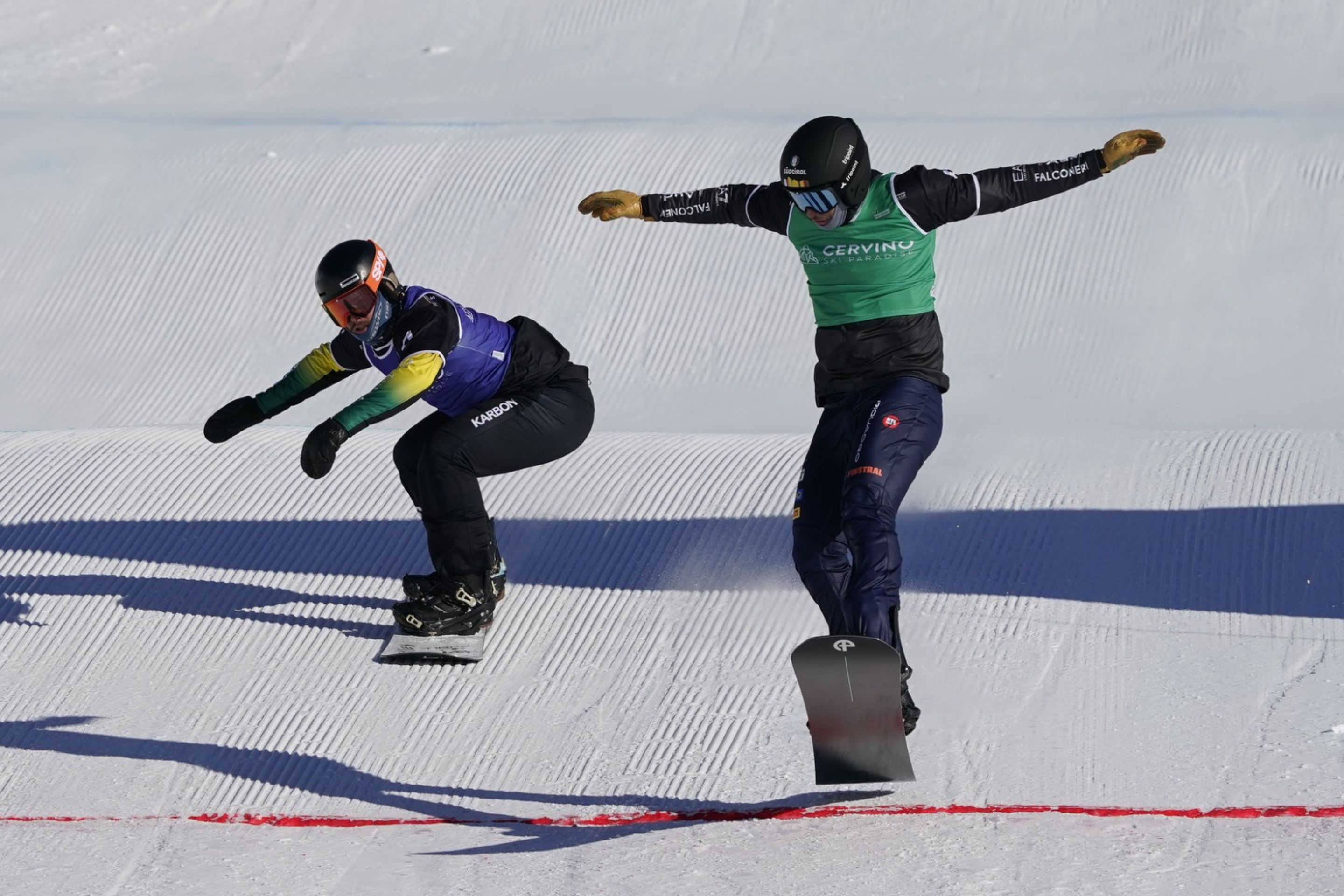 Visintin flies over the line in the final / Photo by: PENTAPHOTO