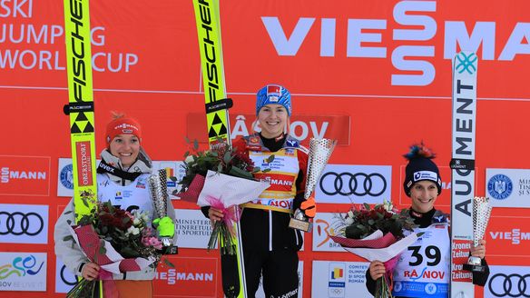 Chiara Hoelzl wins in Rasnov and takes the lead