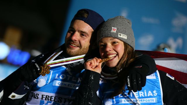 U.S. Freestyle Ski Team golden duo from Sierra Nevada - Jonathon Lillis and Ashley Caldwell © Agence Zoo