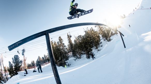 Big days for USA and Japan in busy Saturday at Mammoth Mountain