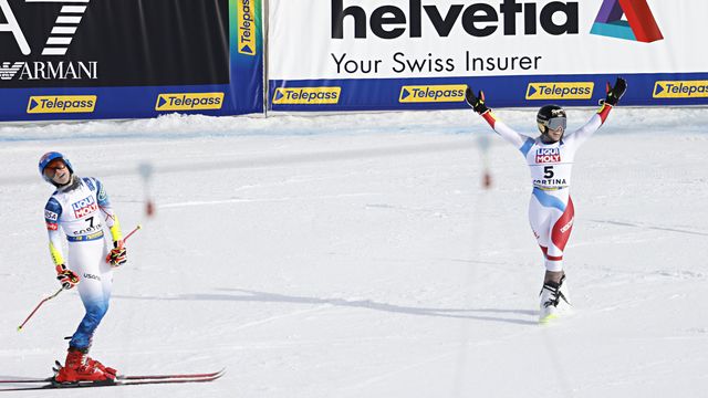 CORTINA D'AMPEZZO, ITALY - FEBRUARY 18 : Mikaela Shiffrin of USA wins the silver medal, Lara Gut-behrami of Switzerland wins the gold medal during the FIS Alpine Ski World Championships Women's Giant Slalom on February 18, 2021 in Cortina d'Ampezzo Italy. (Photo by Alexis Boichard/Agence Zoom)